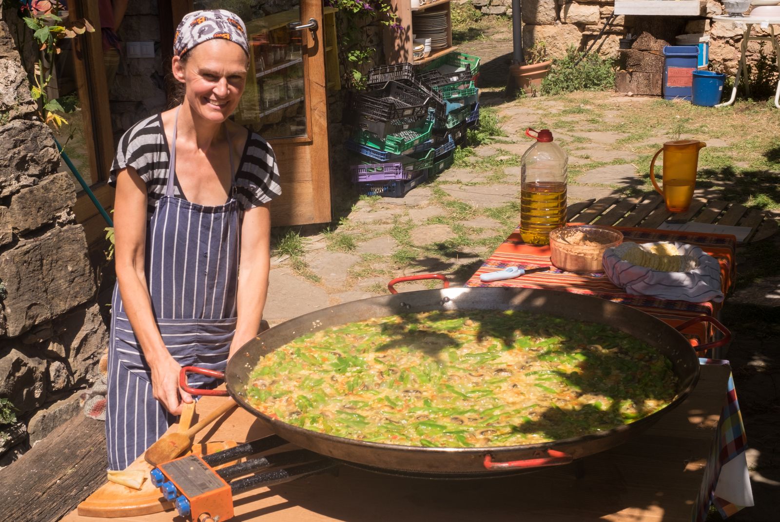 paella vegetariana durante un retiro paella vegetariana durante un retiro con Gemma en verano